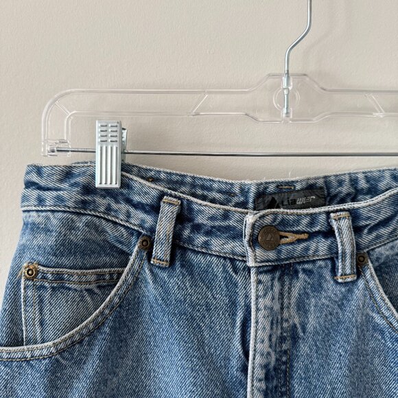 True Vintage Liz Wear Denim, Medium Wash - Picture 2 of 6